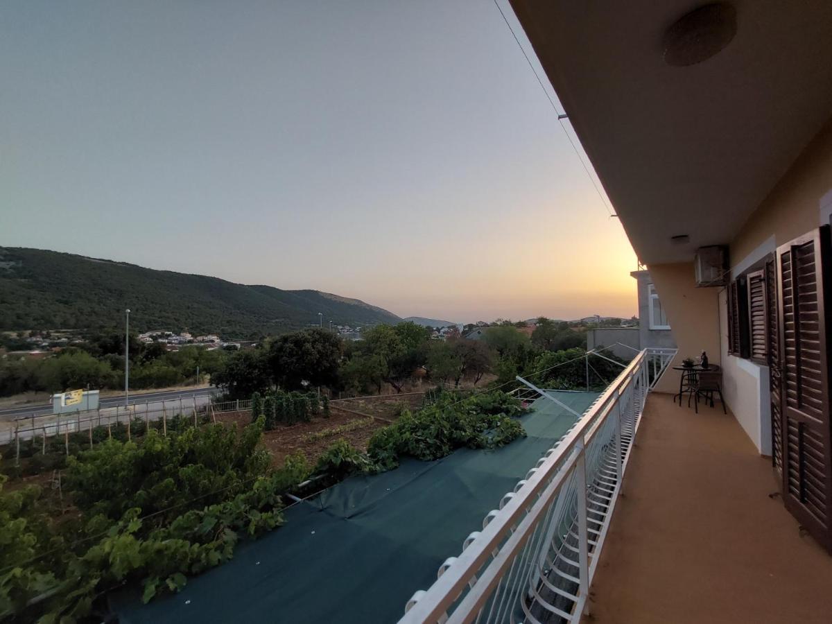 Apartman Stipe Grebastica Exterior photo